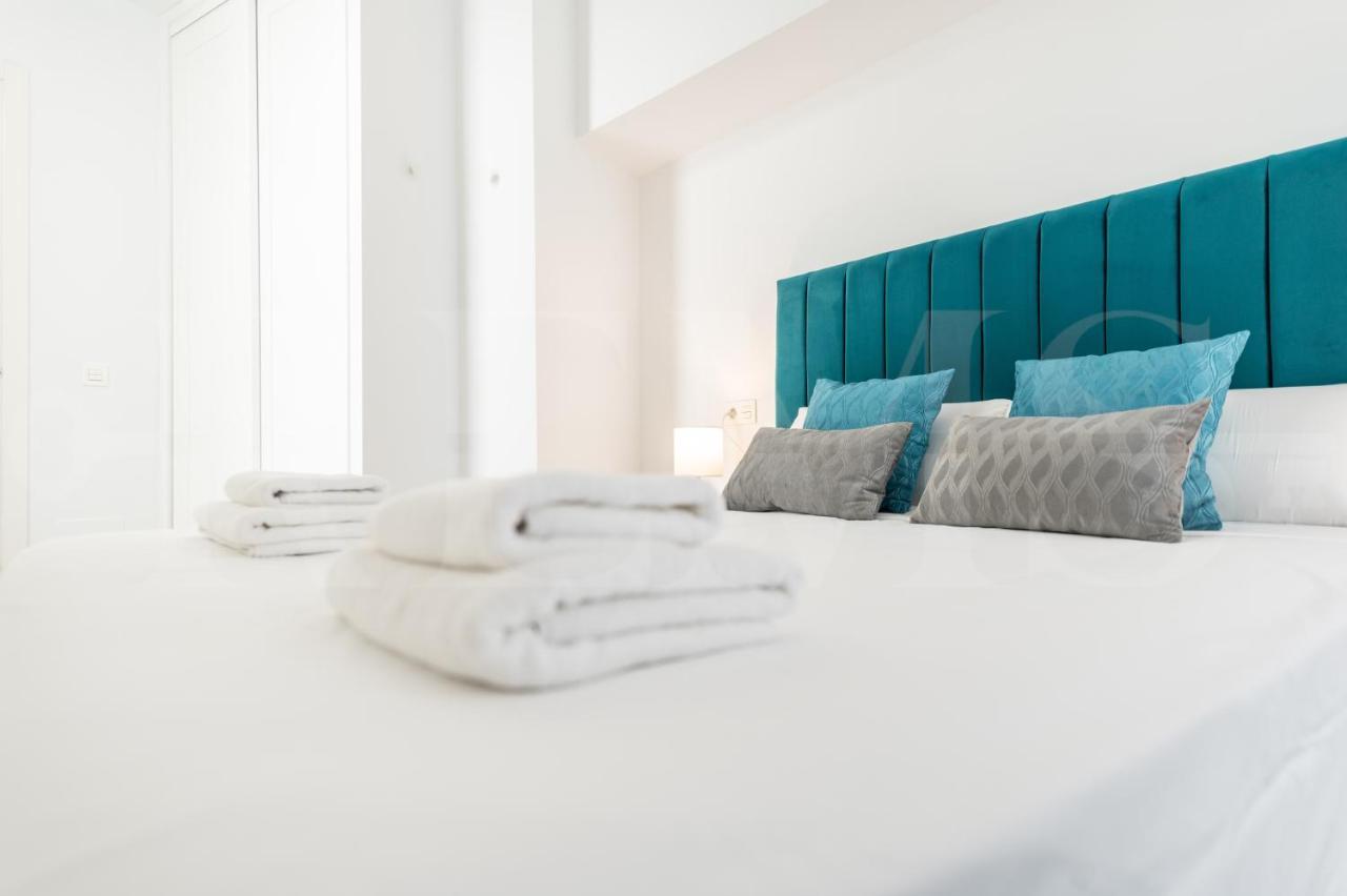 Spacious Duplex With Terrace By Picasso Museum By Rems Málaga Buitenkant foto